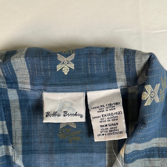 Bobbie Brooks Blue and White Plaid Casual Shirt - Picture 2 of 9